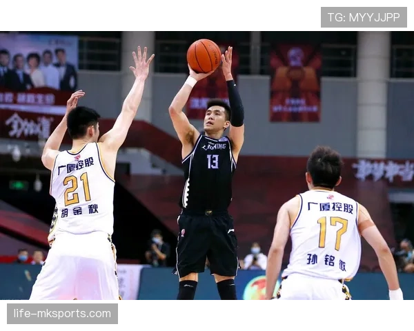 恒强劲旅遭遇强敌，冠军争夺战精彩纷呈