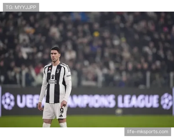 弗拉霍维奇转会最新消息：尤文图斯前锋或成夏窗抢手货