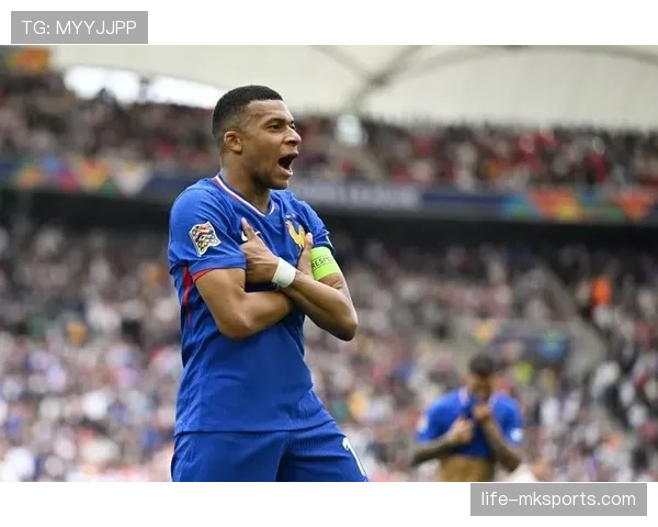 姆巴佩生涯进化轨迹:速度型边锋到全能进攻核心的转型之路 姆巴佩生涯进化轨迹:速度型边锋到全能进攻核心的转型之路