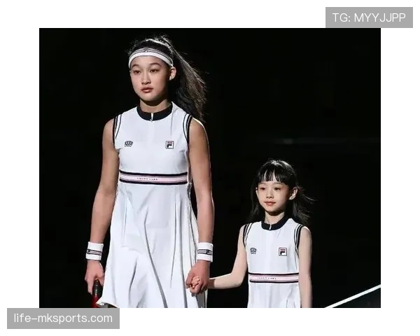 要是把杨威训练背后的日常拍成真人秀，广告位估计早被豪车名表包圆